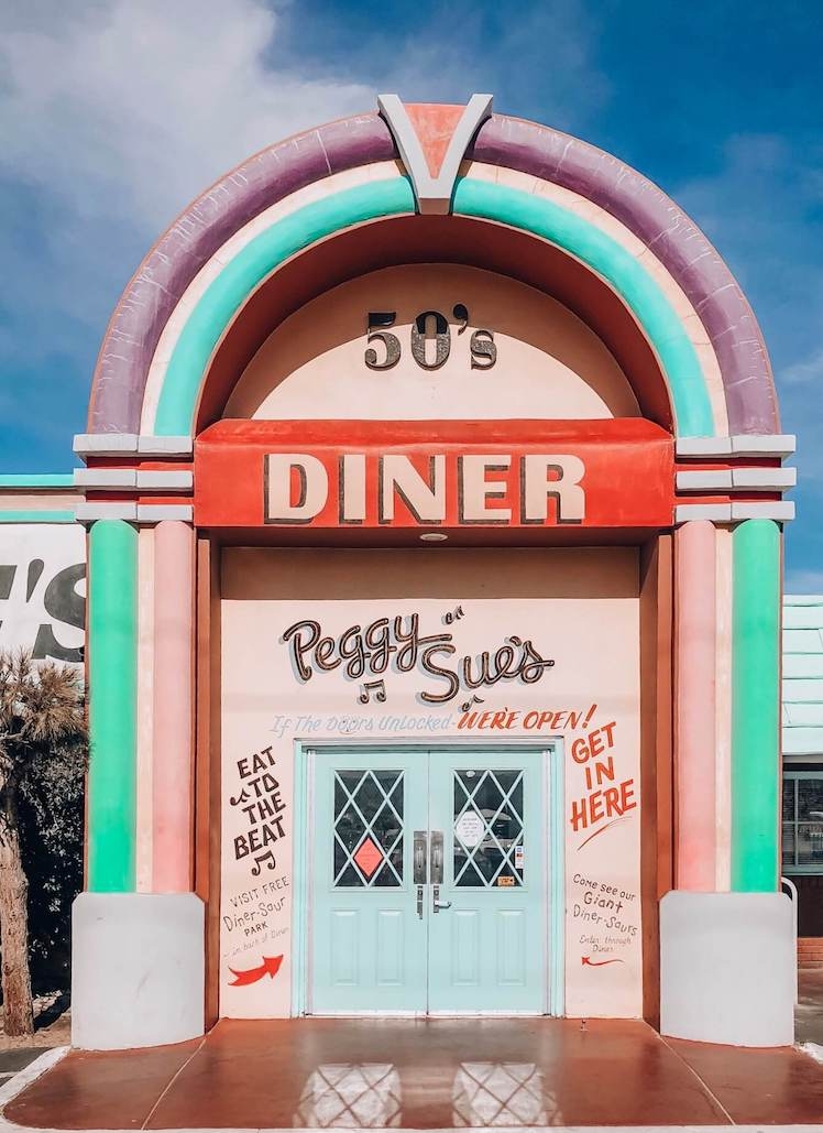 Devanture de Peggy Sue&#039;s Diner près de Las Vegas